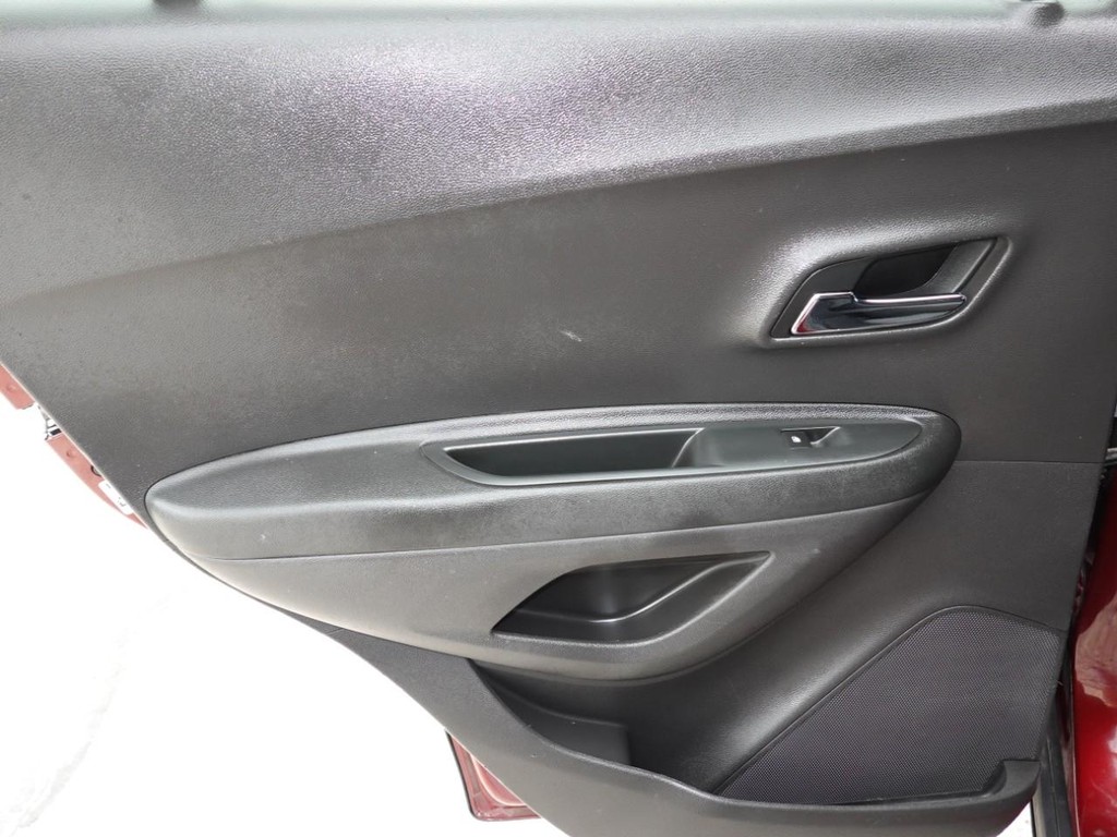Chevrolet Trax Vehicle Full-screen Gallery Image 20