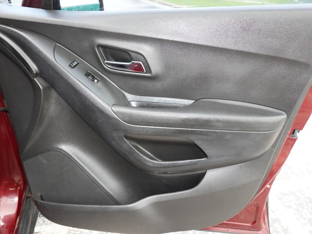 Chevrolet Trax Vehicle Full-screen Gallery Image 23