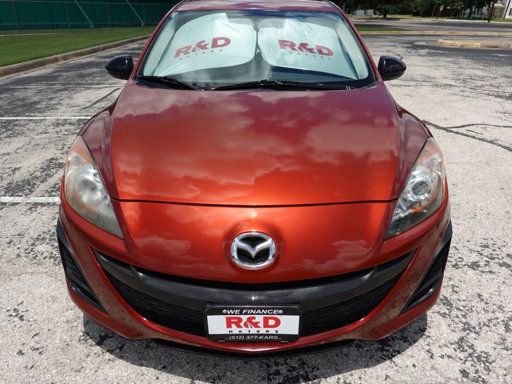 Mazda Mazda3 Sedan Vehicle Full-screen Gallery Image 02