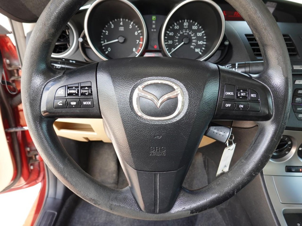 Mazda Mazda3 Sedan Vehicle Full-screen Gallery Image 13