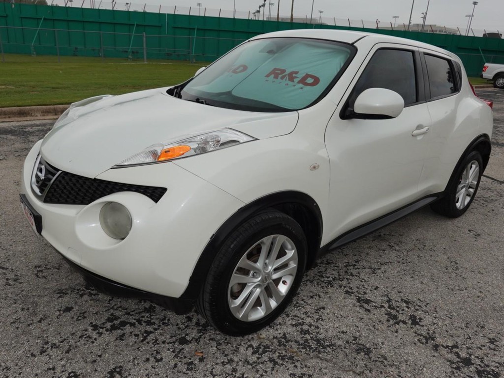 Nissan Juke Vehicle Full-screen Gallery Image 03