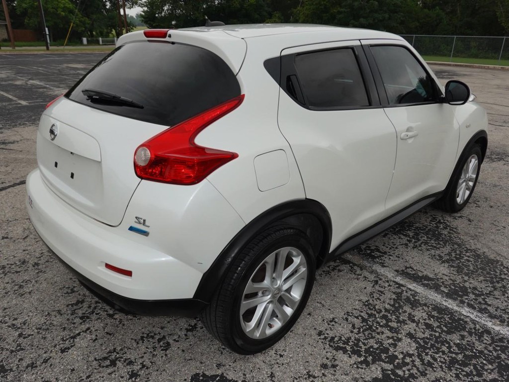 Nissan Juke Vehicle Full-screen Gallery Image 07