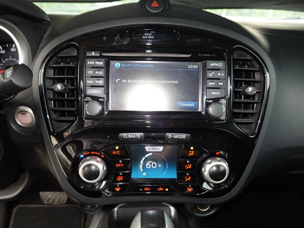 Nissan Juke Vehicle Full-screen Gallery Image 14