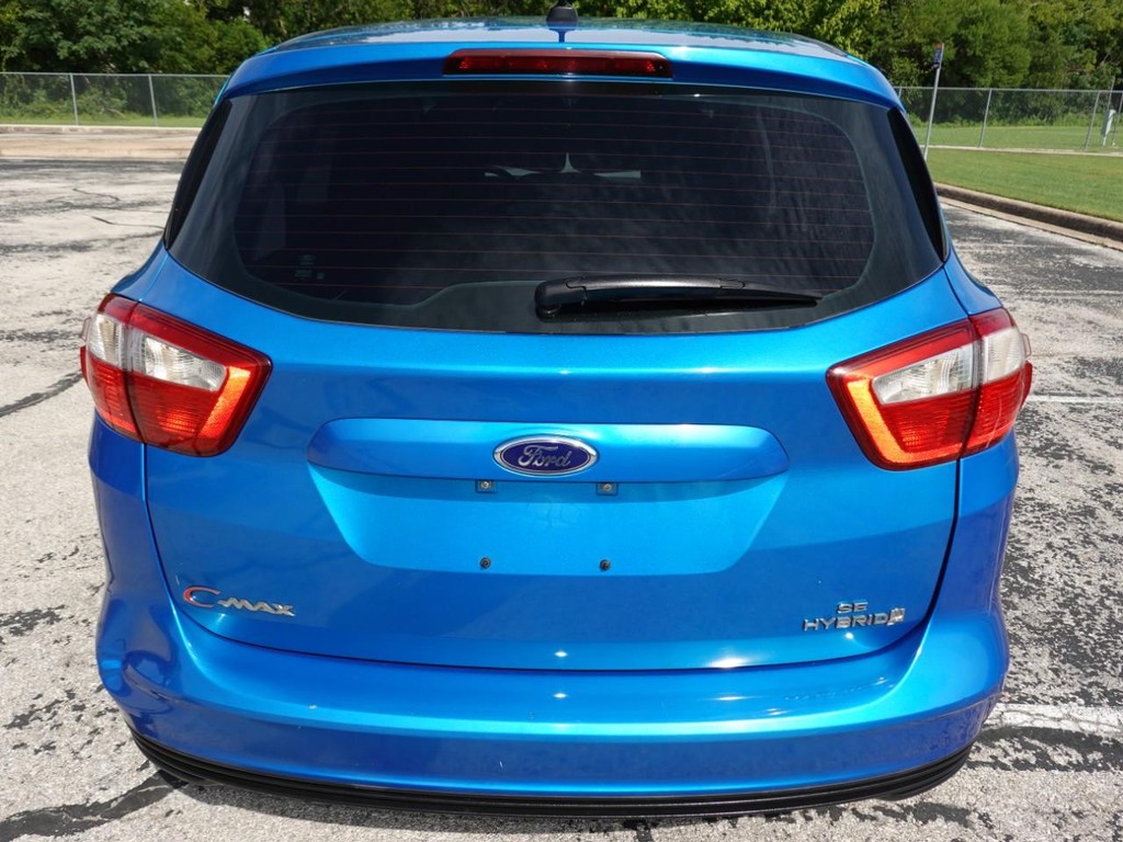 Ford C-Max Hybrid Vehicle Full-screen Gallery Image 06