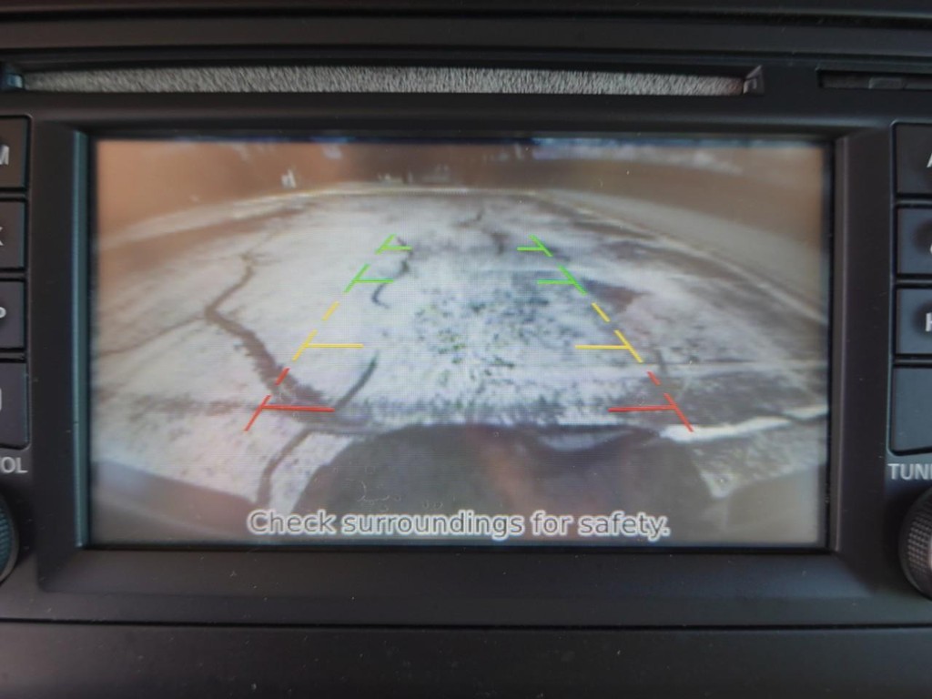 Nissan Frontier Vehicle Full-screen Gallery Image 16