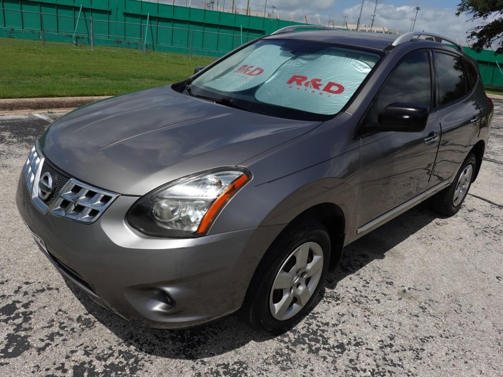 Nissan Rogue Select Vehicle Full-screen Gallery Image 03