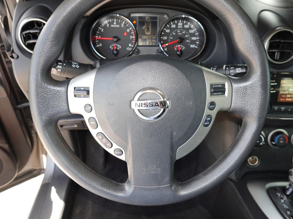 Nissan Rogue Select Vehicle Full-screen Gallery Image 13