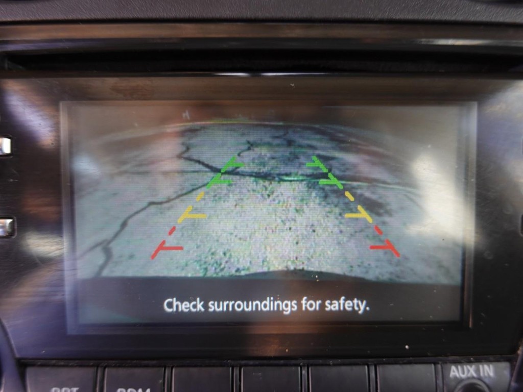 Nissan Rogue Select Vehicle Full-screen Gallery Image 15