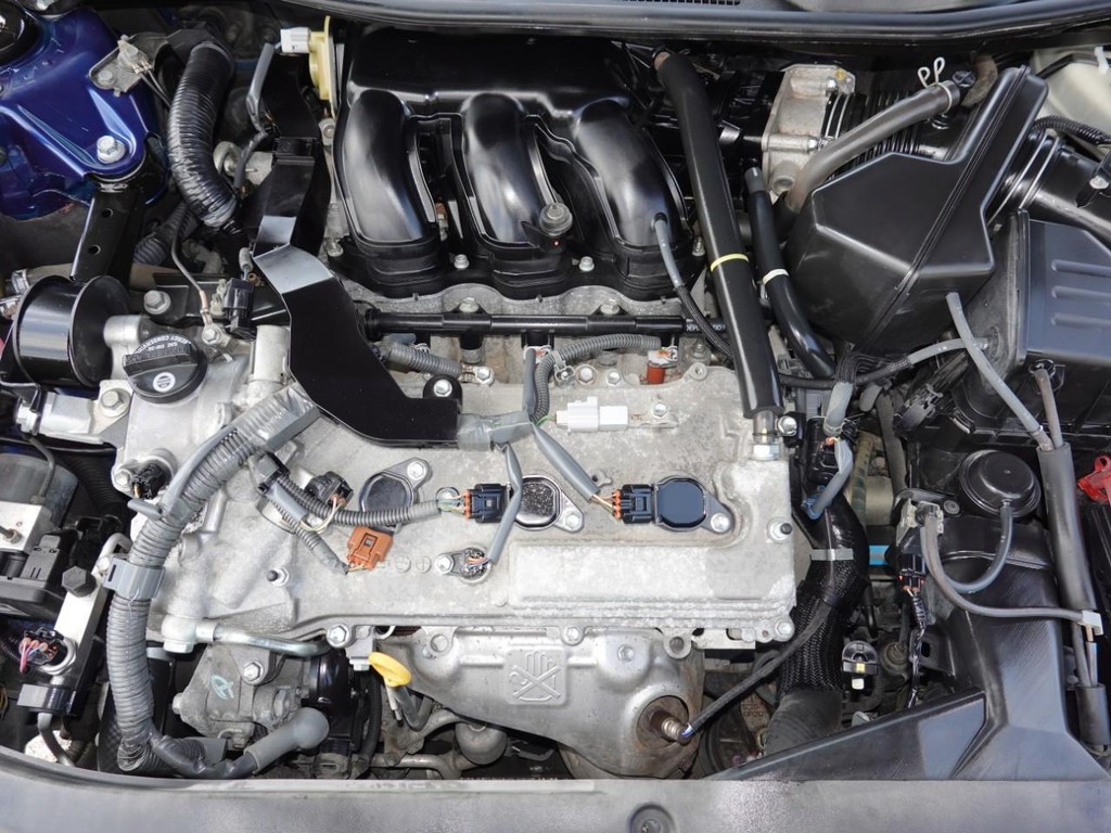 Toyota Avalon Vehicle Full-screen Gallery Image 27