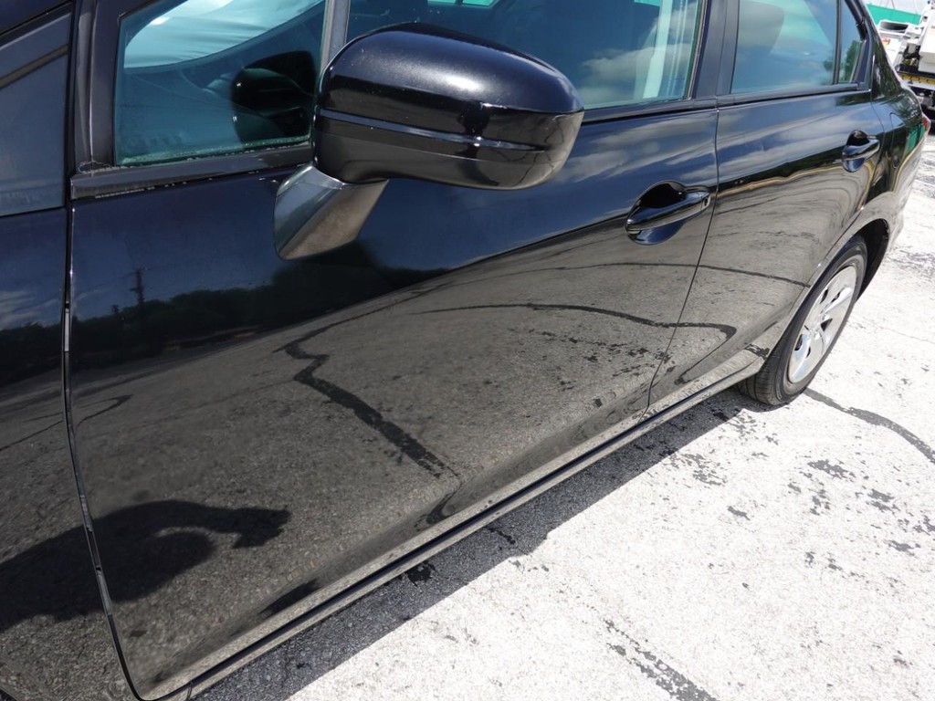 Honda Civic Sedan Vehicle Full-screen Gallery Image 10