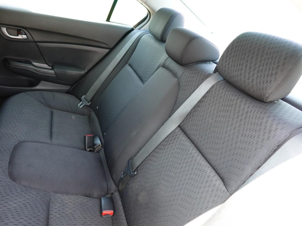 Honda Civic Sedan Vehicle Full-screen Gallery Image 18