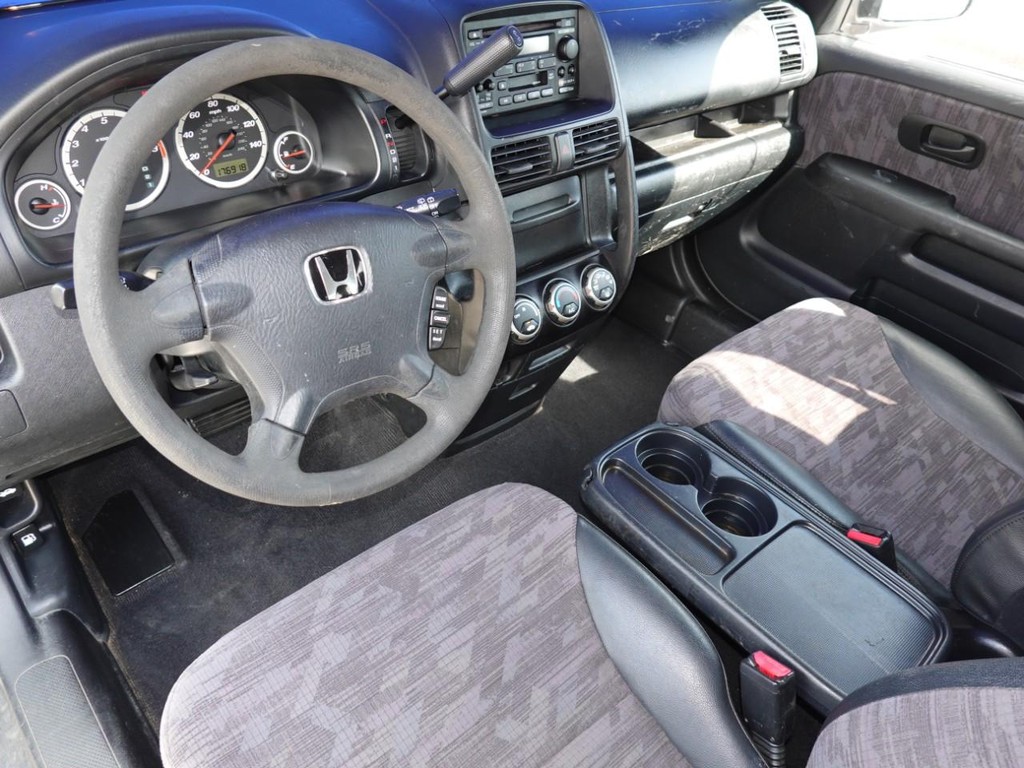Honda CR-V Vehicle Full-screen Gallery Image 16