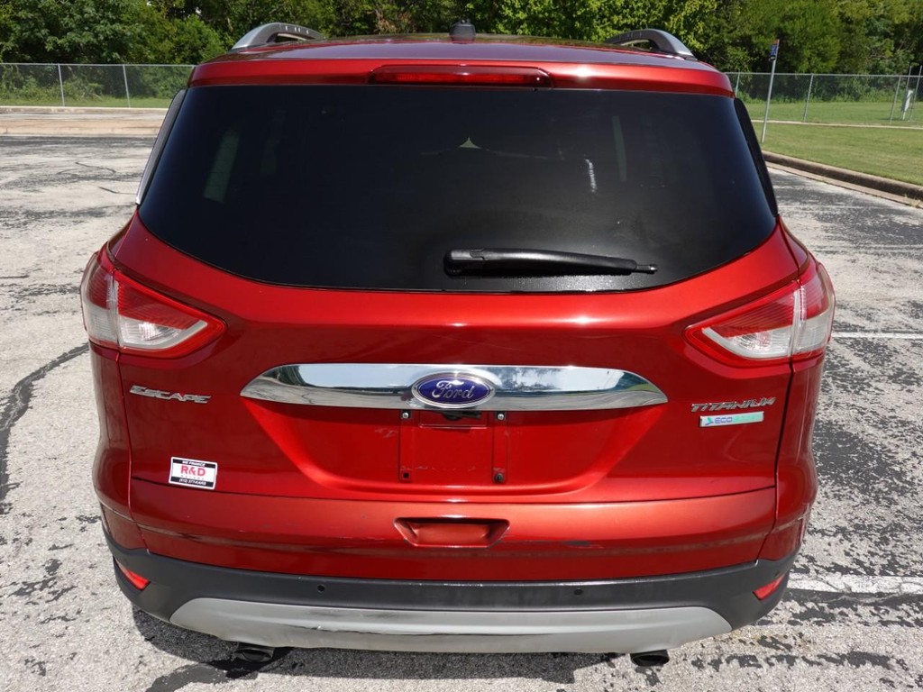 Ford Escape Vehicle Full-screen Gallery Image 06