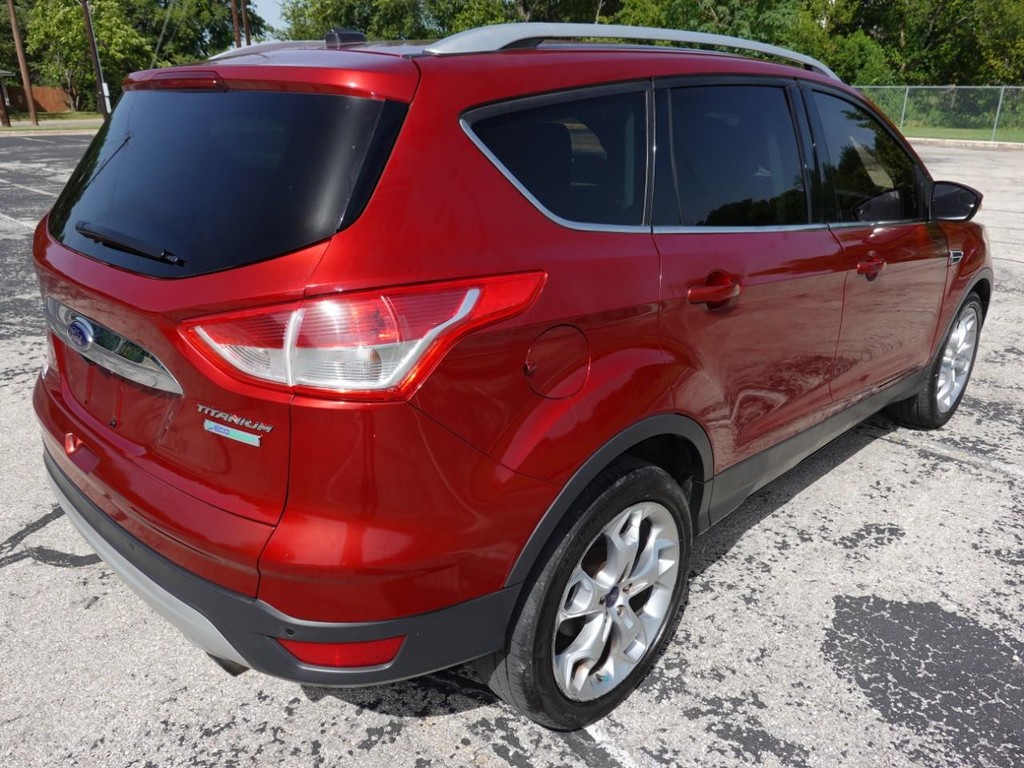 Ford Escape Vehicle Full-screen Gallery Image 07