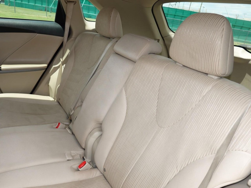 Toyota Venza Vehicle Full-screen Gallery Image 19