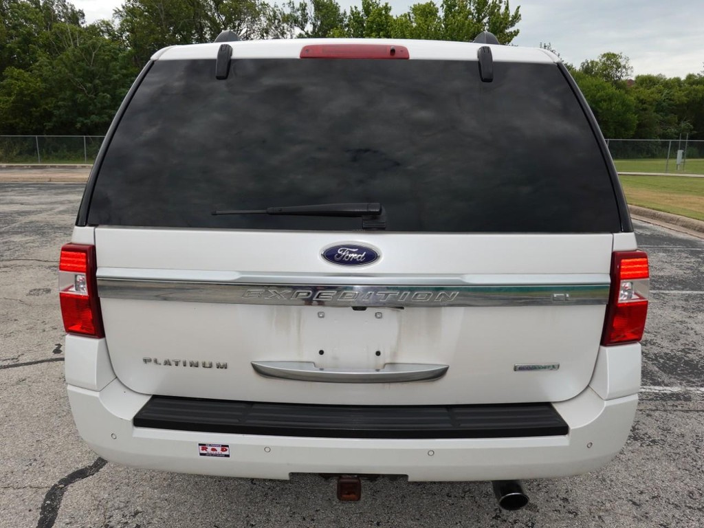 Ford Expedition EL Vehicle Full-screen Gallery Image 06