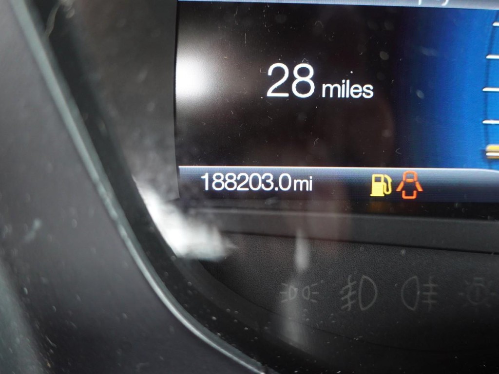 Ford Expedition EL Vehicle Full-screen Gallery Image 12
