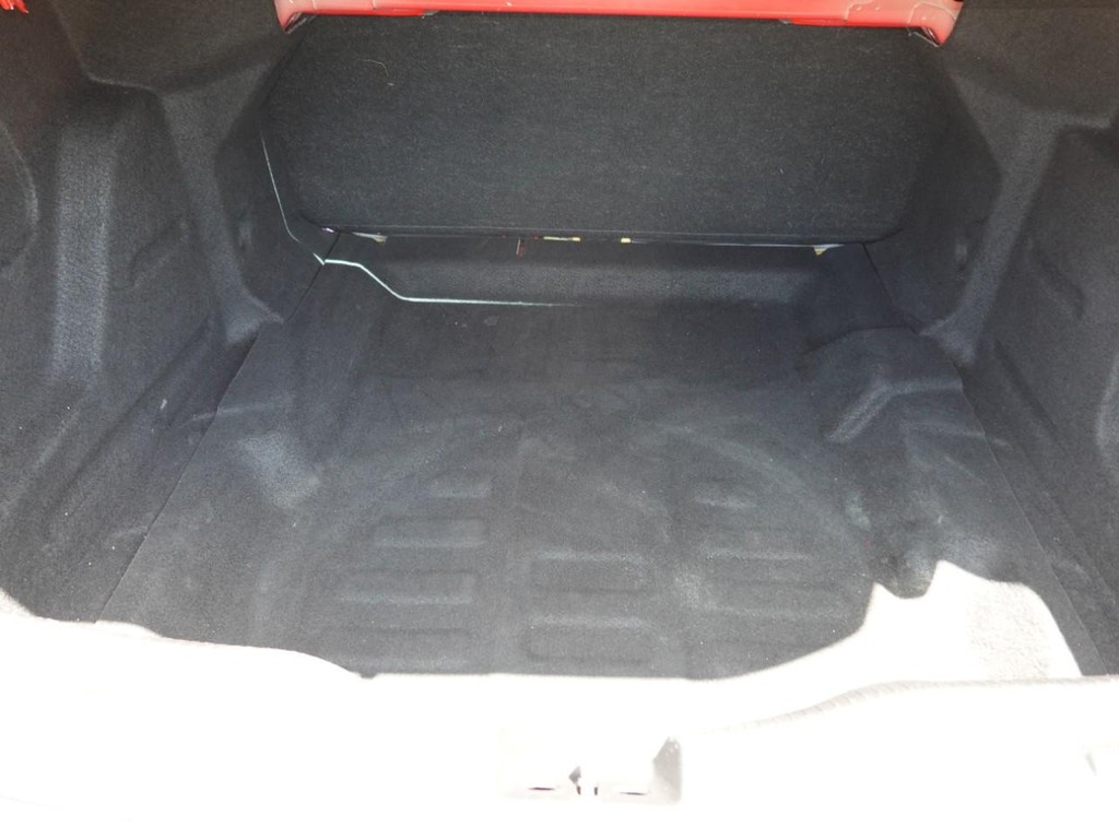 Chevrolet Cruze Vehicle Full-screen Gallery Image 26