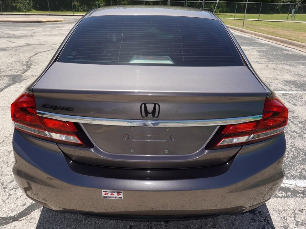 Honda Civic Sedan Vehicle Full-screen Gallery Image 06