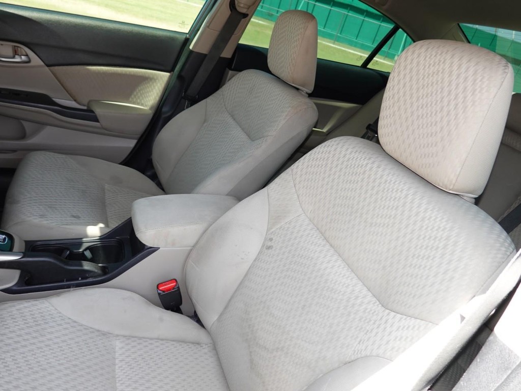 Honda Civic Sedan Vehicle Full-screen Gallery Image 16