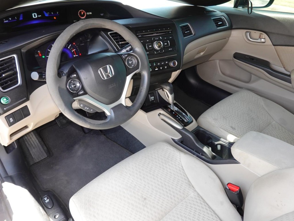 Honda Civic Sedan Vehicle Full-screen Gallery Image 17