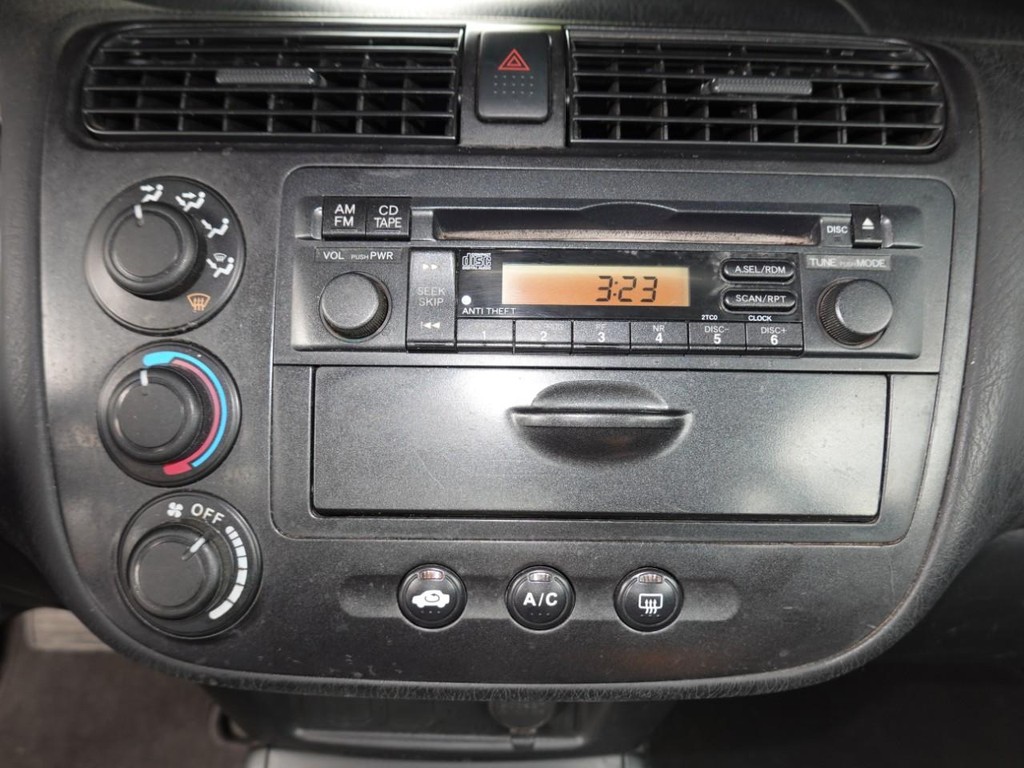 Honda Civic Vehicle Full-screen Gallery Image 14