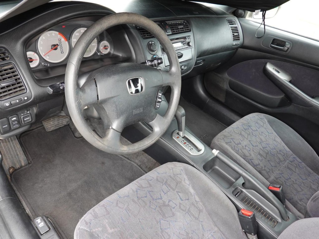 Honda Civic Vehicle Full-screen Gallery Image 16