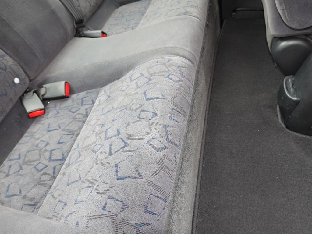 Honda Civic Vehicle Full-screen Gallery Image 21