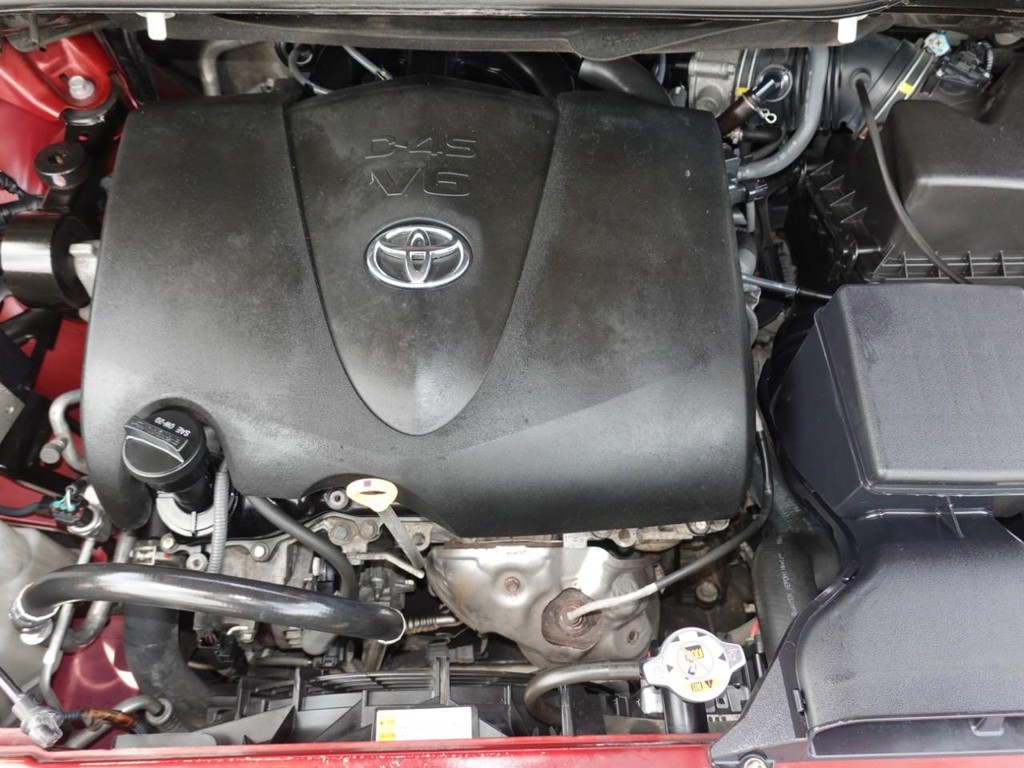 Toyota Sienna Vehicle Full-screen Gallery Image 27