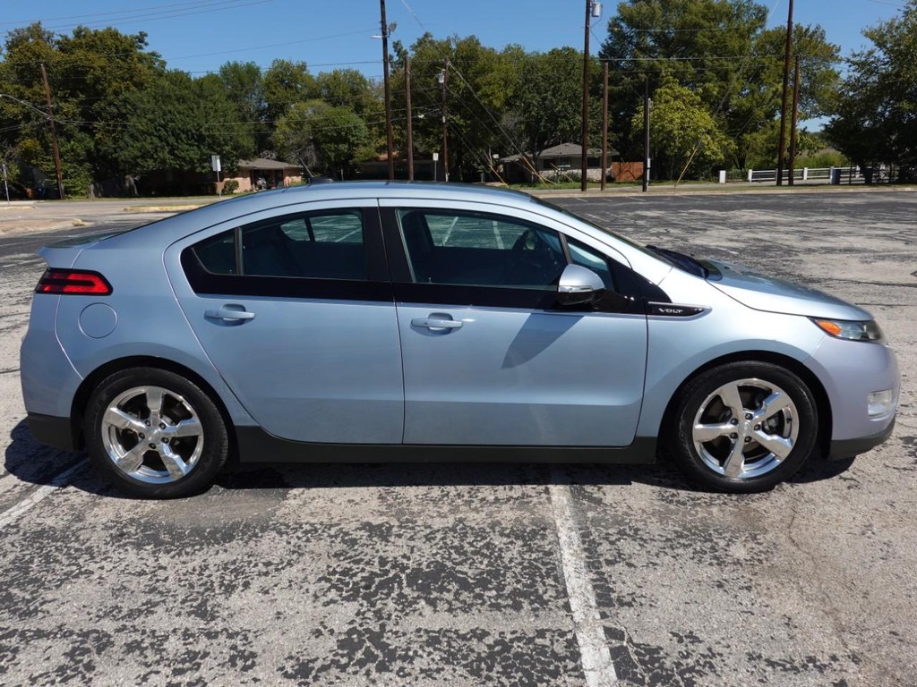 Chevrolet Volt Vehicle Full-screen Gallery Image 08