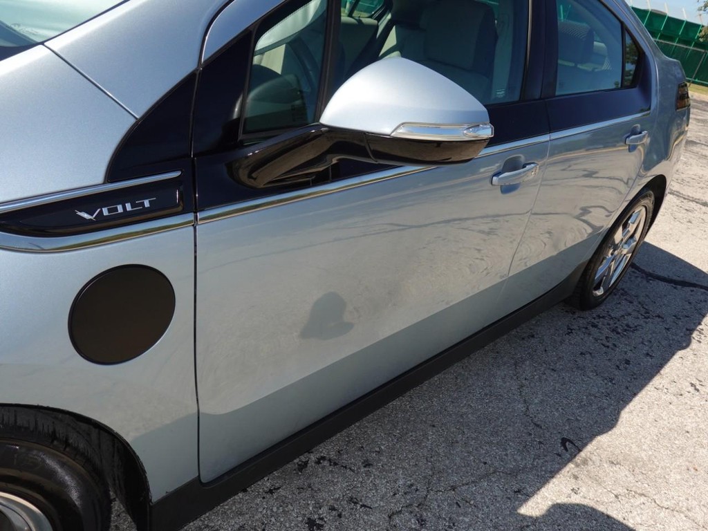 Chevrolet Volt Vehicle Full-screen Gallery Image 10