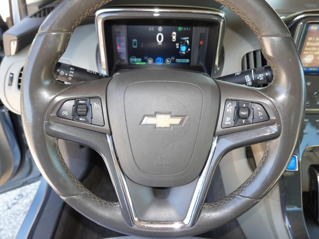 Chevrolet Volt Vehicle Full-screen Gallery Image 13