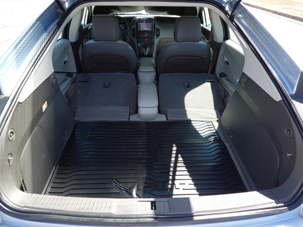 Chevrolet Volt Vehicle Full-screen Gallery Image 26