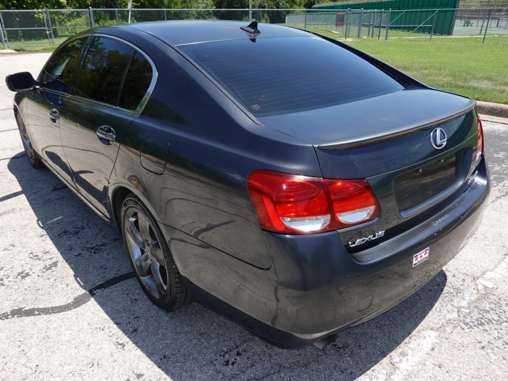 Lexus GS 350 Vehicle Full-screen Gallery Image 05