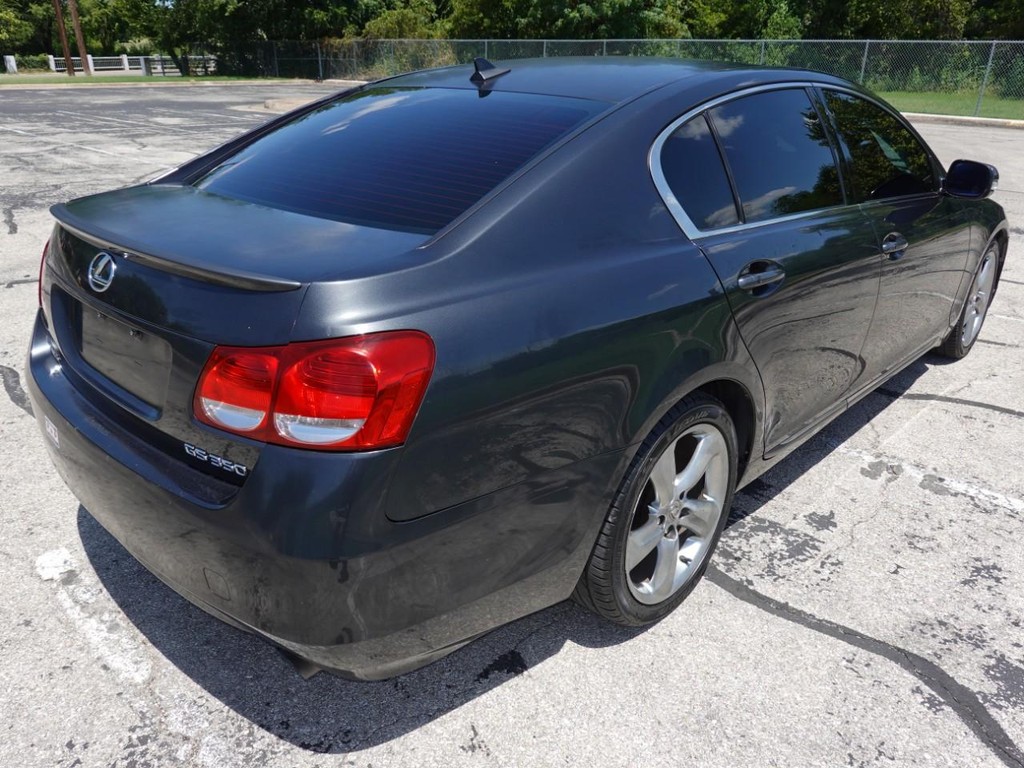 Lexus GS 350 Vehicle Full-screen Gallery Image 07