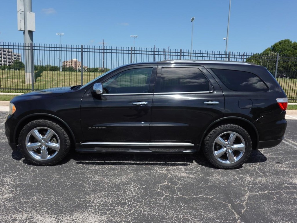 Dodge Durango Vehicle Full-screen Gallery Image 04