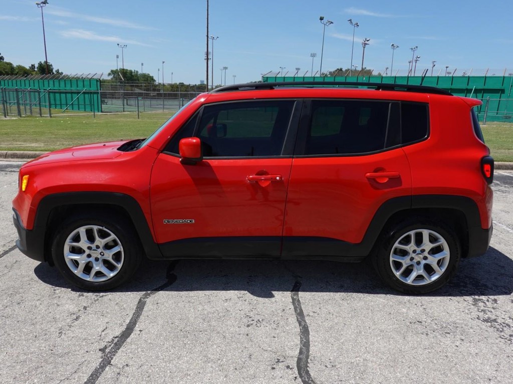 Jeep Renegade Vehicle Full-screen Gallery Image 03