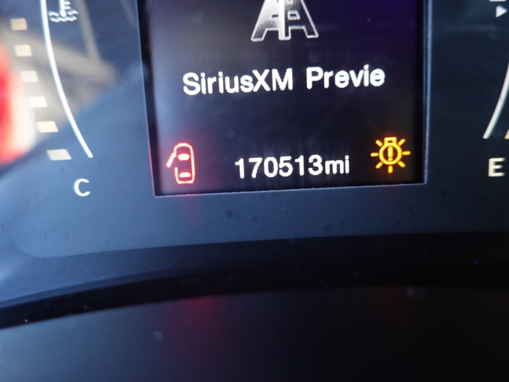 Jeep Renegade Vehicle Full-screen Gallery Image 10
