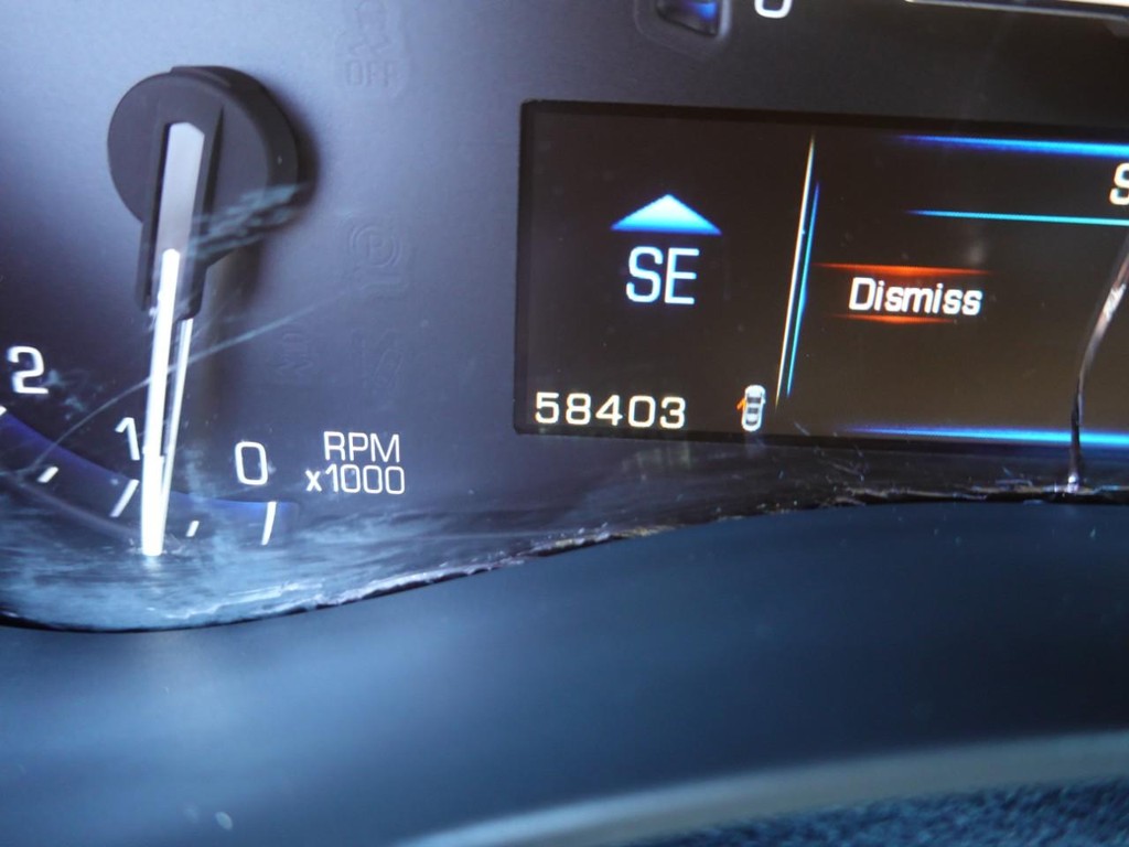 Cadillac ATS Vehicle Full-screen Gallery Image 12