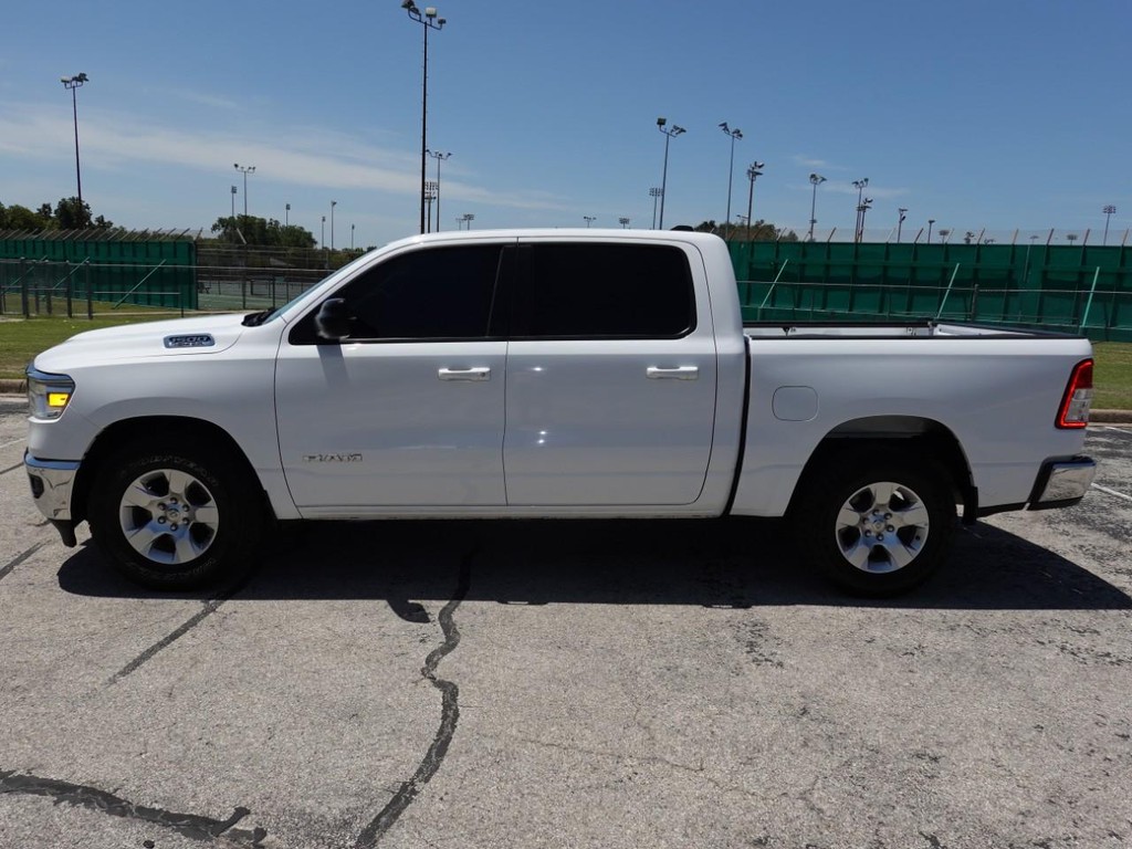 Ram 1500 Vehicle Full-screen Gallery Image 02