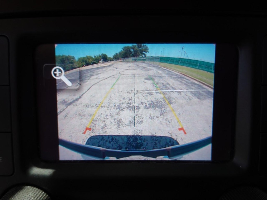 Ram 1500 Vehicle Full-screen Gallery Image 13