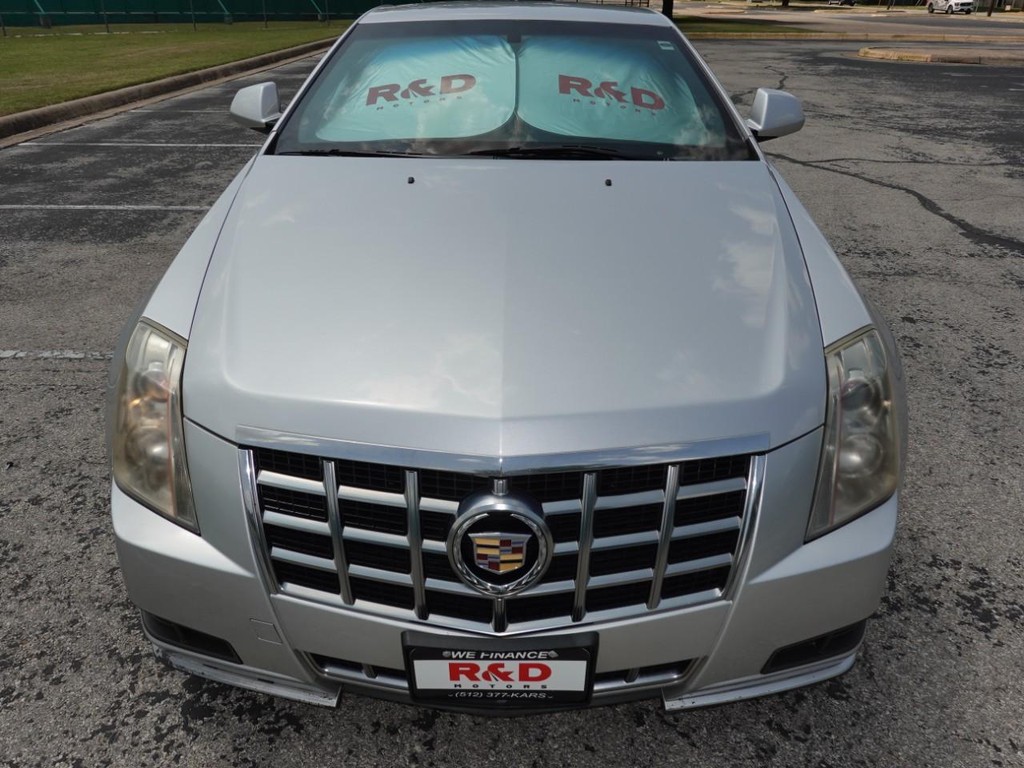 Cadillac CTS Coupe Vehicle Full-screen Gallery Image 02