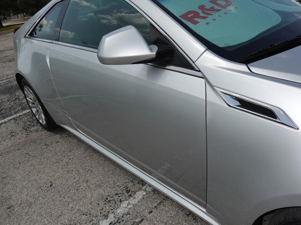 Cadillac CTS Coupe Vehicle Full-screen Gallery Image 11