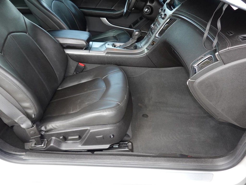 Cadillac CTS Coupe Vehicle Full-screen Gallery Image 20