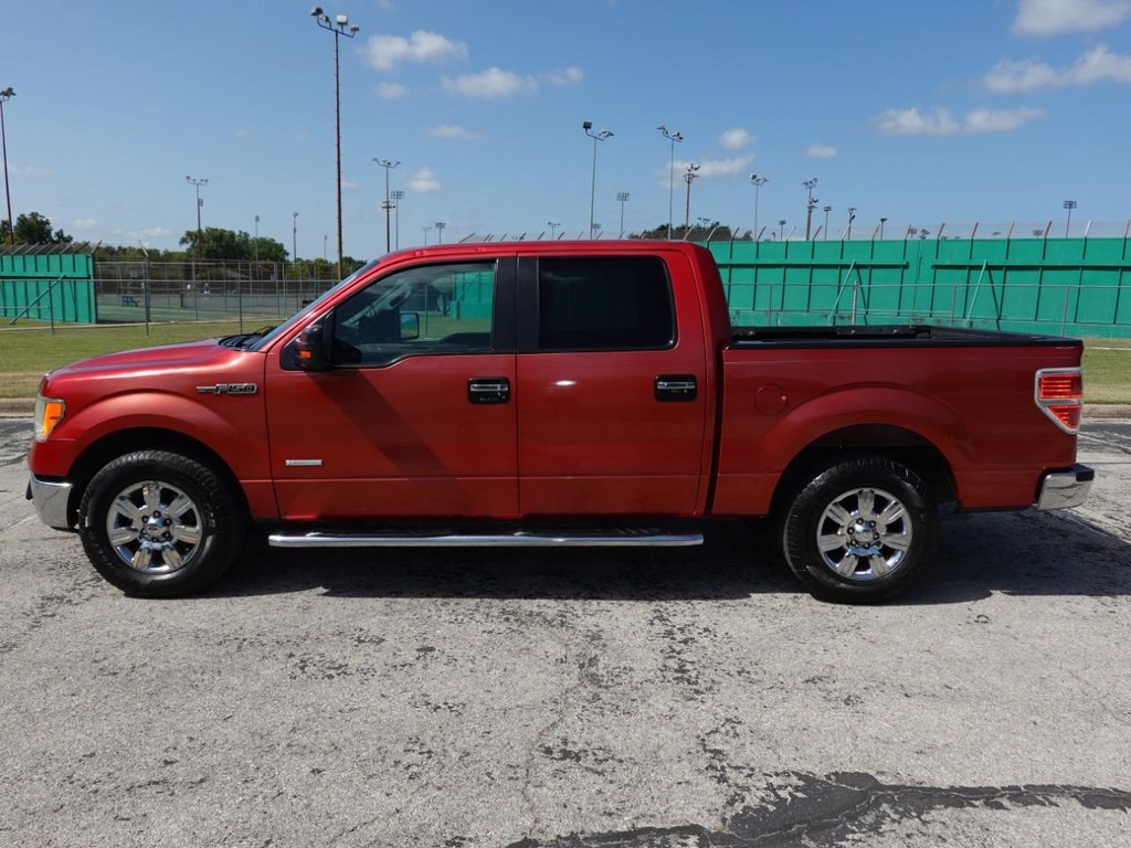 Ford F-150 Vehicle Full-screen Gallery Image 04