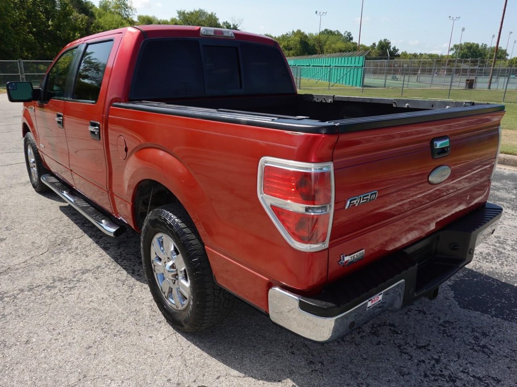 Ford F-150 Vehicle Full-screen Gallery Image 05