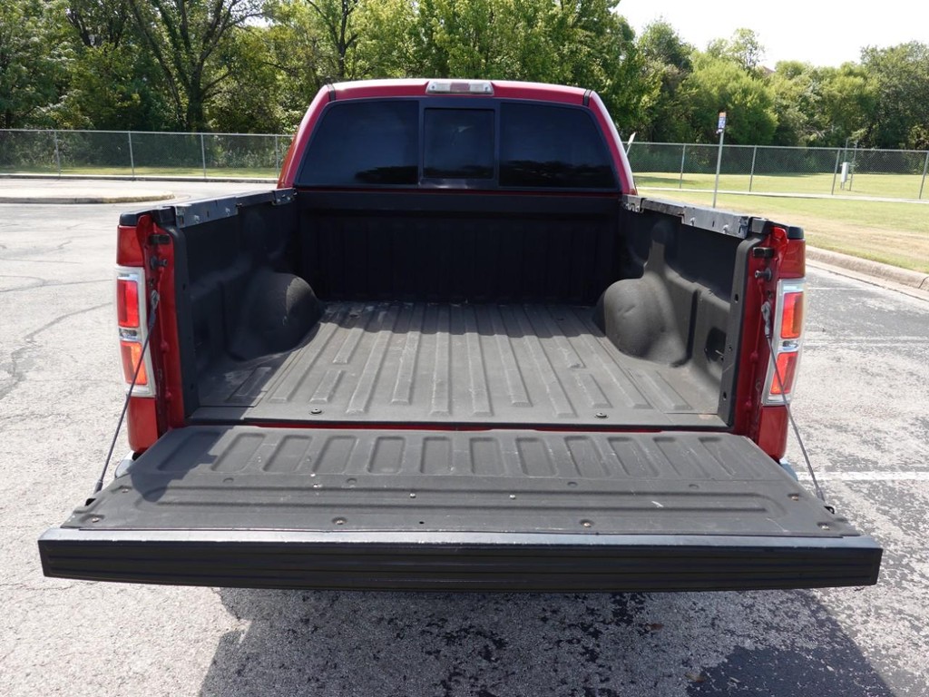 Ford F-150 Vehicle Full-screen Gallery Image 07