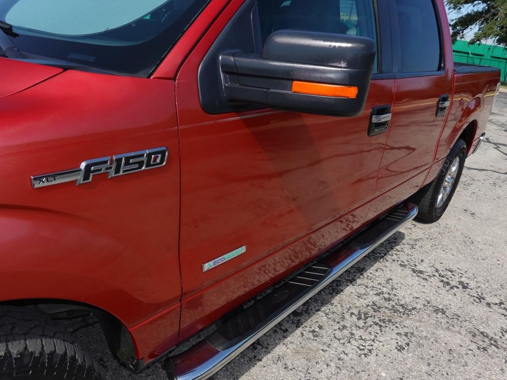 Ford F-150 Vehicle Full-screen Gallery Image 11