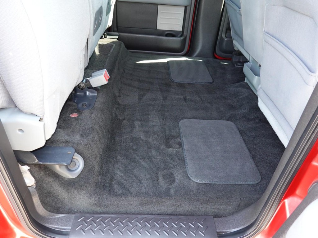 Ford F-150 Vehicle Full-screen Gallery Image 26
