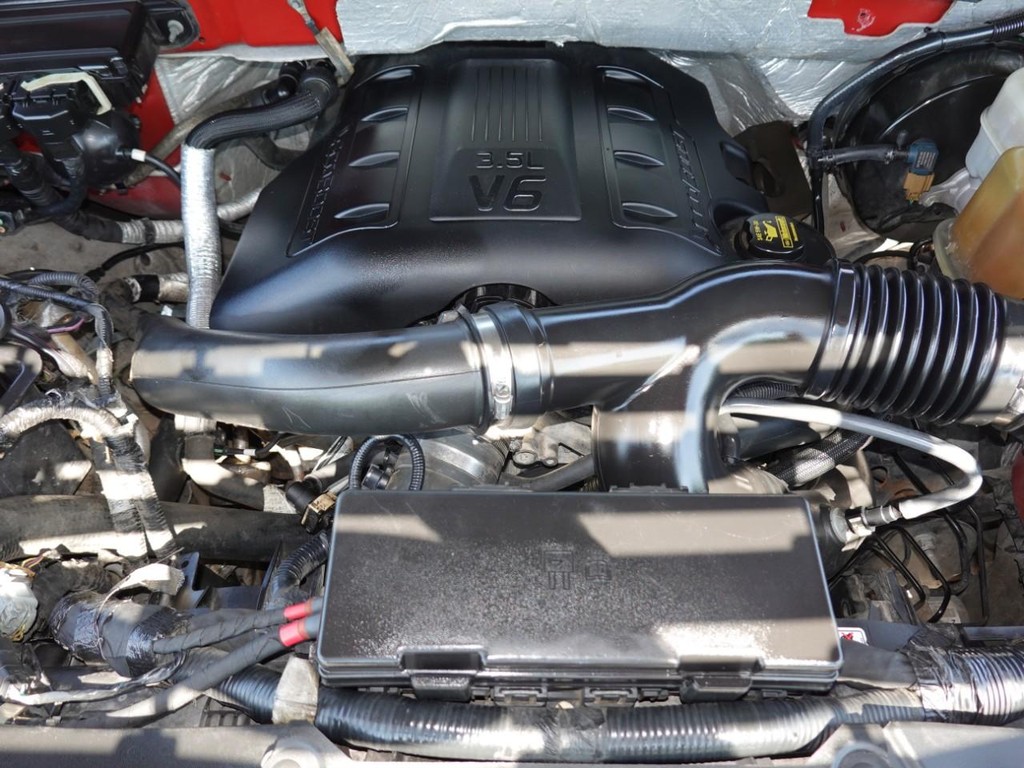 Ford F-150 Vehicle Full-screen Gallery Image 27